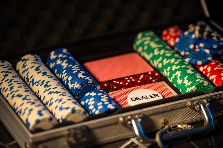 Permainan Mahjong Ways menggabungkan elemen tradisional dengan mekanik slot